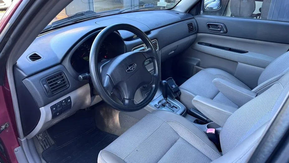SUBARU Forester -