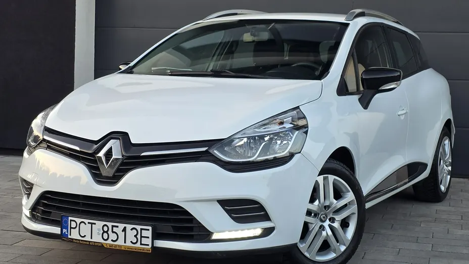 RENAULT Clio -
