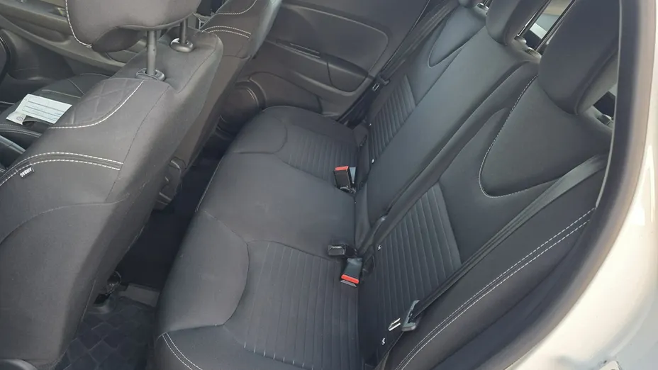 RENAULT Clio -