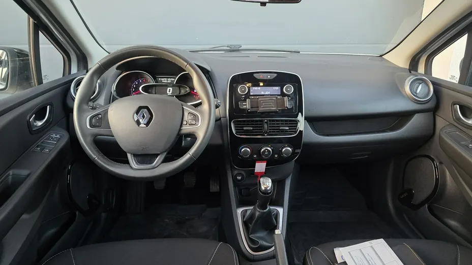 RENAULT Clio -