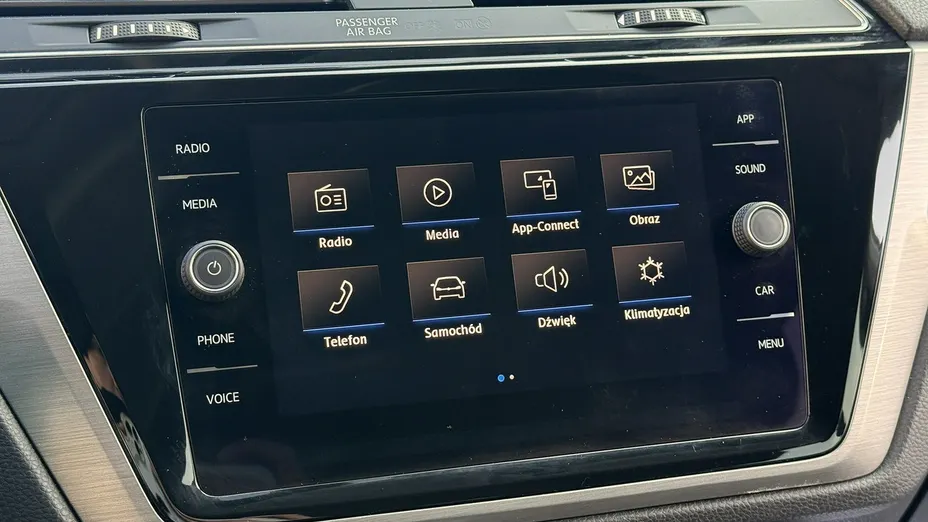 VOLKSWAGEN Touran -