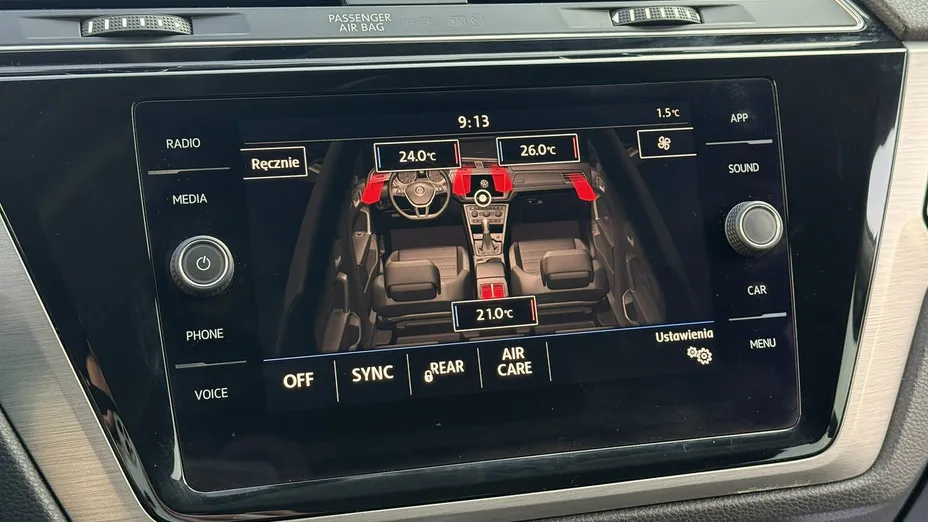 VOLKSWAGEN Touran -