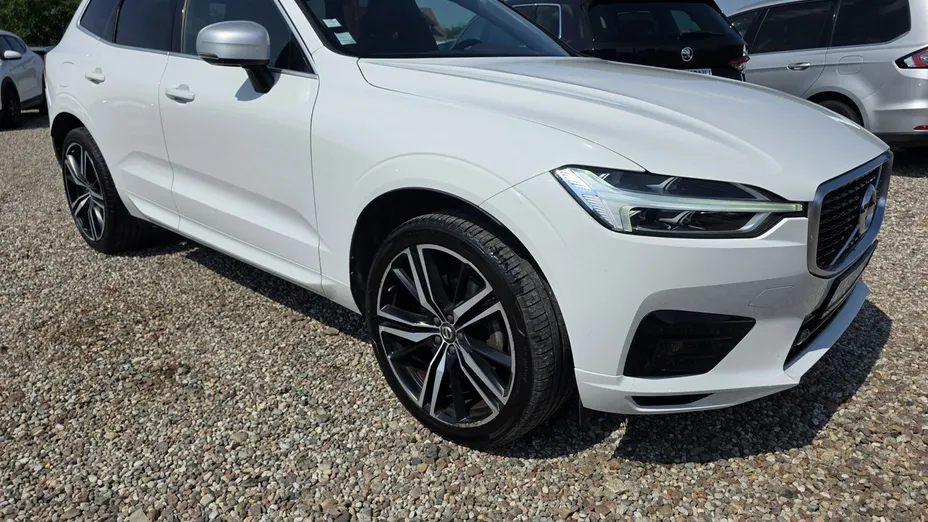VOLVO XC60 -
