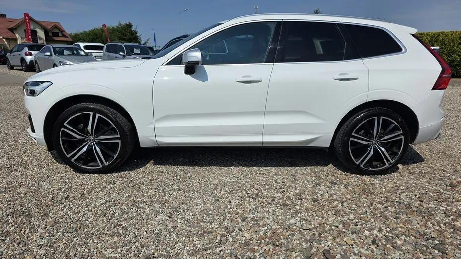 VOLVO XC60 -