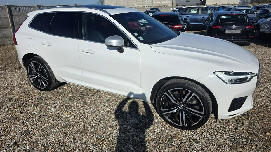VOLVO XC60 -