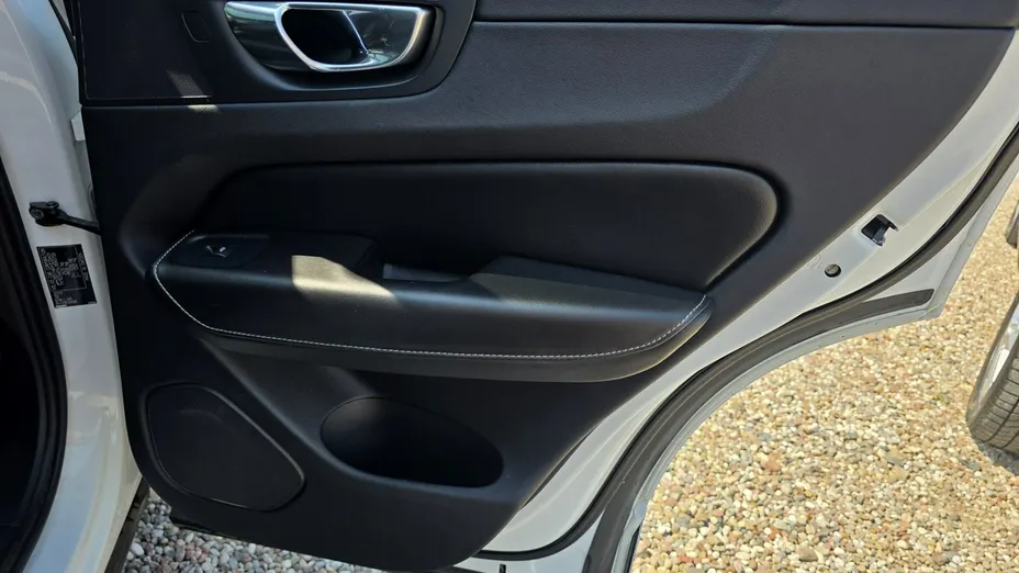 VOLVO XC60 -