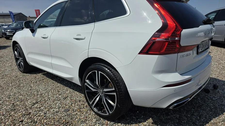VOLVO XC60 -