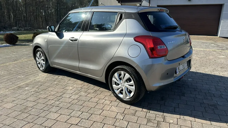 SUZUKI Swift -