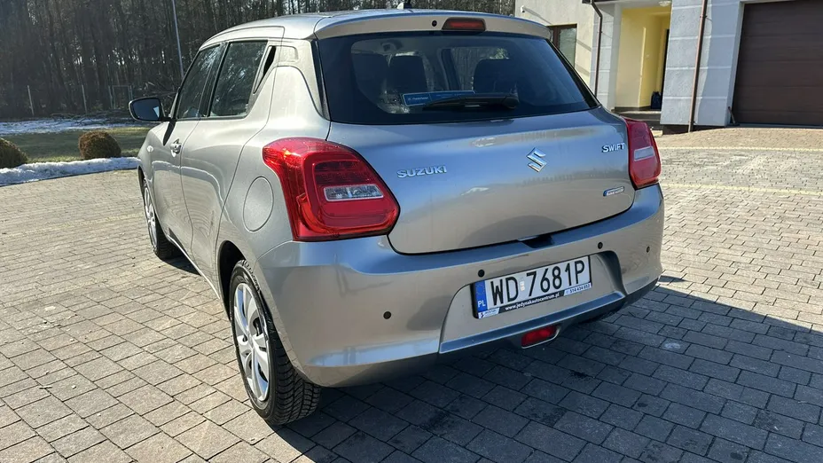 SUZUKI Swift -