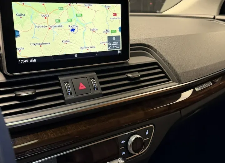 AUDI Q5 -