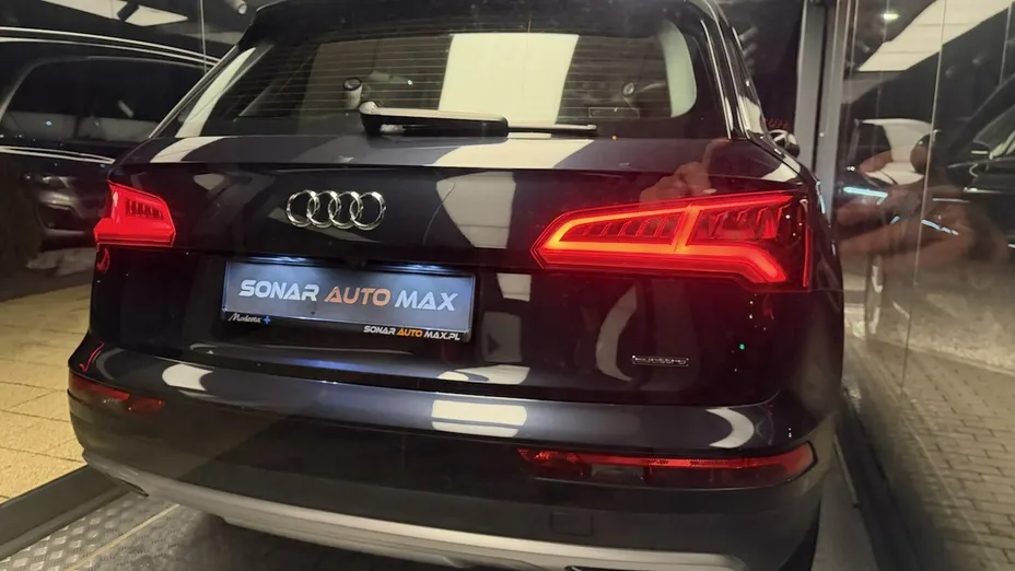 AUDI Q5 -