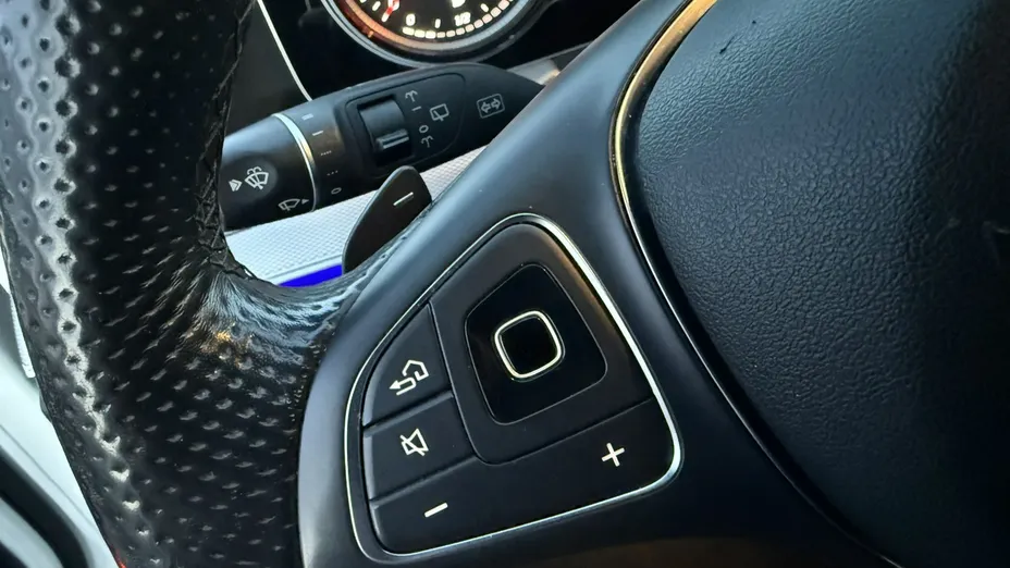 MERCEDES-BENZ E Klasa -