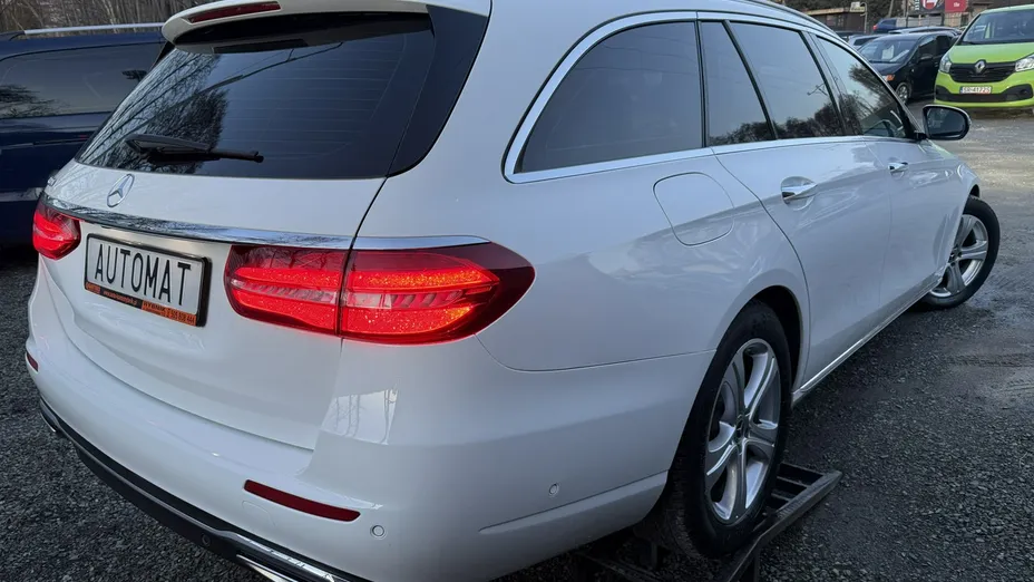 MERCEDES-BENZ E Klasa -