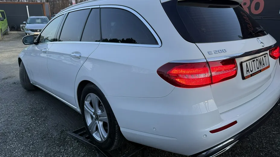MERCEDES-BENZ E Klasa -