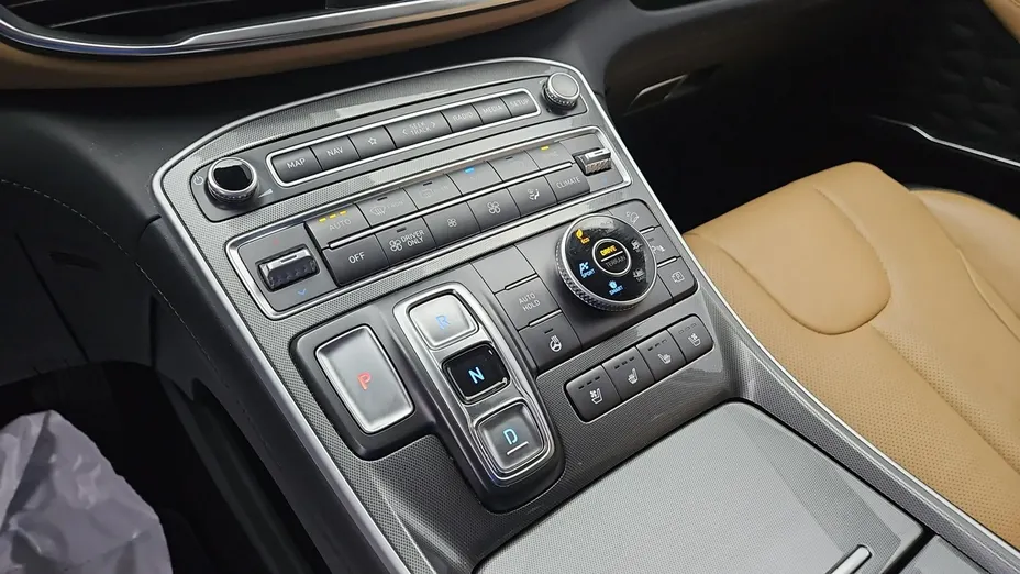 HYUNDAI Santa Fe -