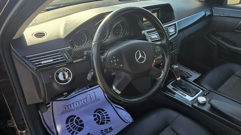 MERCEDES-BENZ E Klasa -