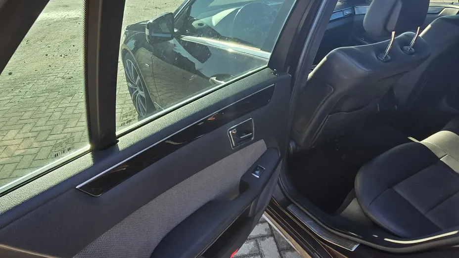 MERCEDES-BENZ E Klasa -
