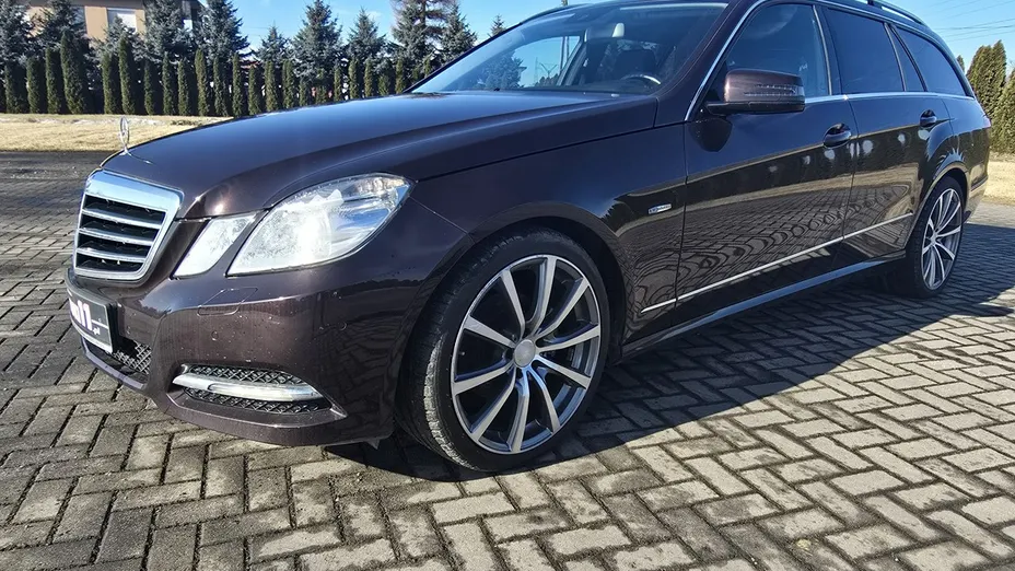 MERCEDES-BENZ E Klasa -