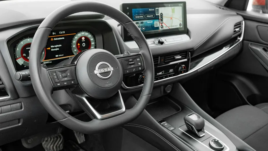 NISSAN Qashqai -