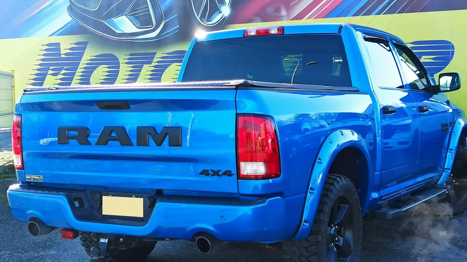 DODGE RAM -