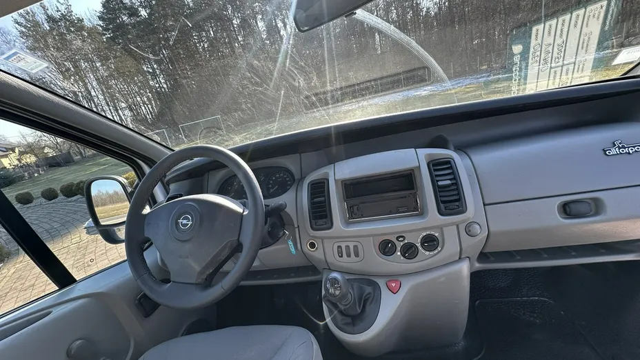 OPEL Vivaro -