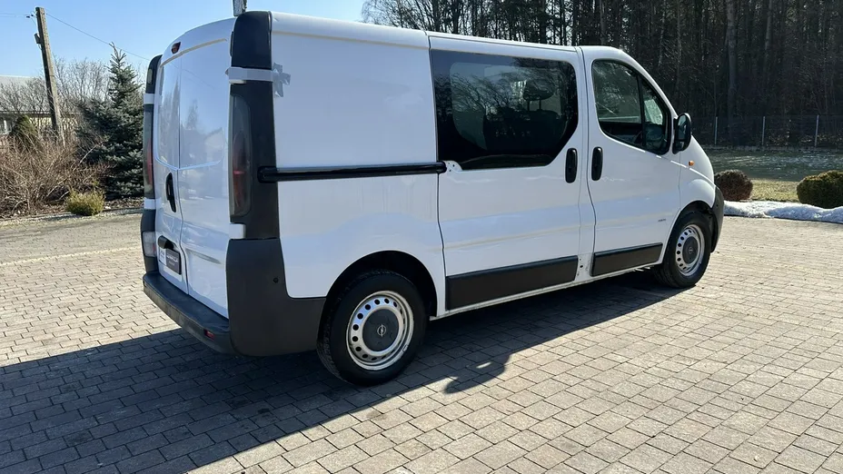 OPEL Vivaro -
