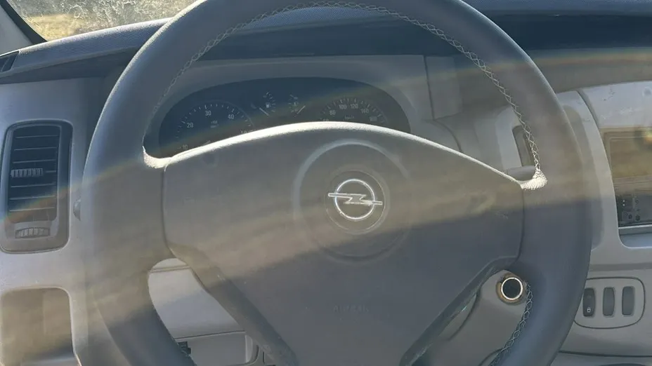 OPEL Vivaro -