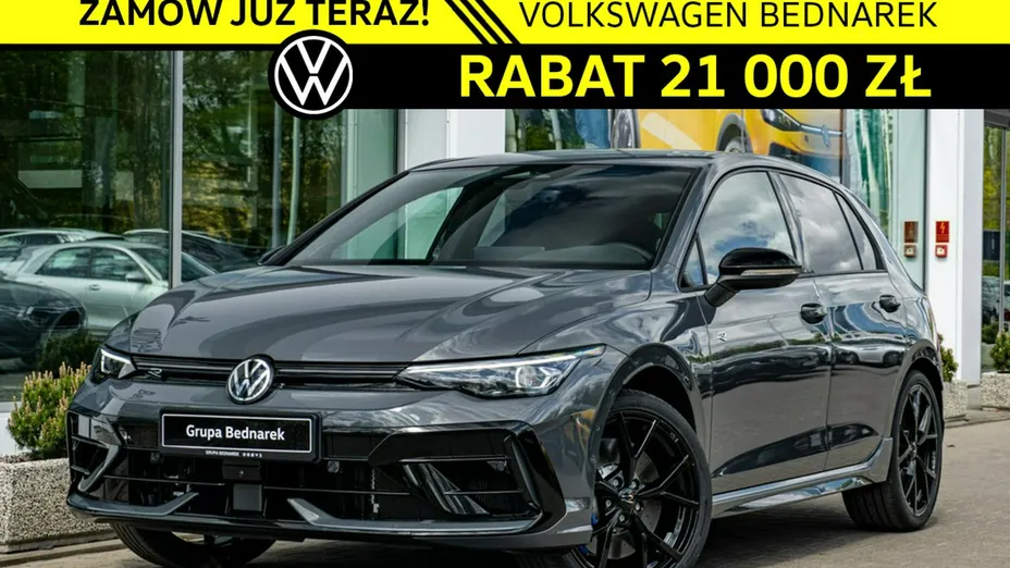 VOLKSWAGEN Golf -