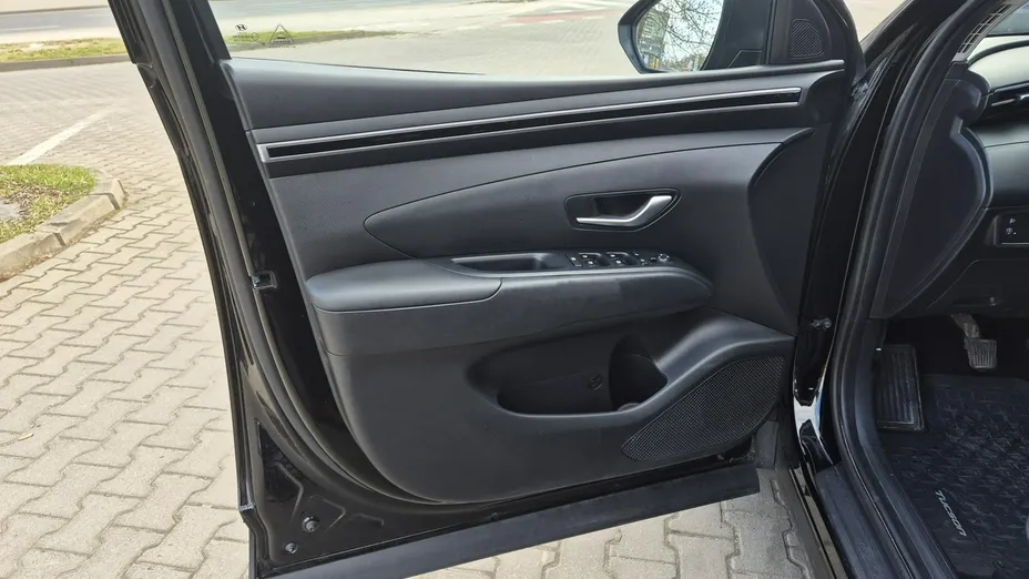 HYUNDAI Tucson -