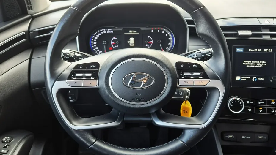 HYUNDAI Tucson -