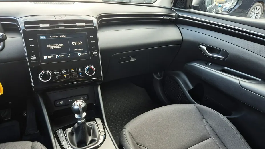 HYUNDAI Tucson -