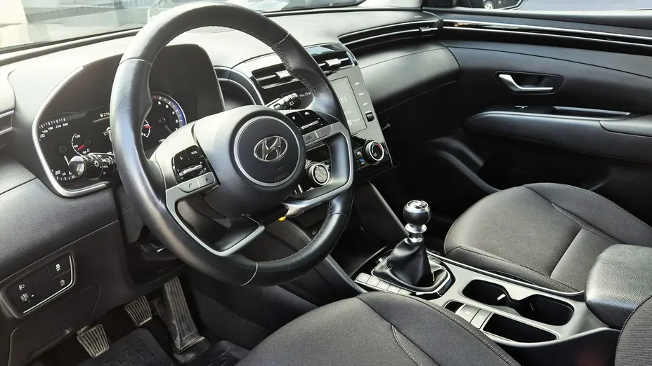 HYUNDAI Tucson -