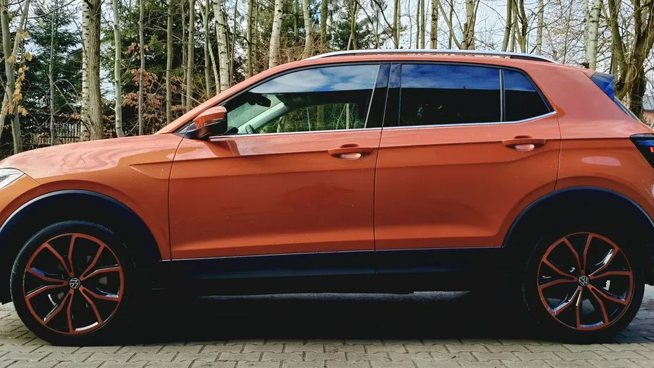 VOLKSWAGEN T-Cross -