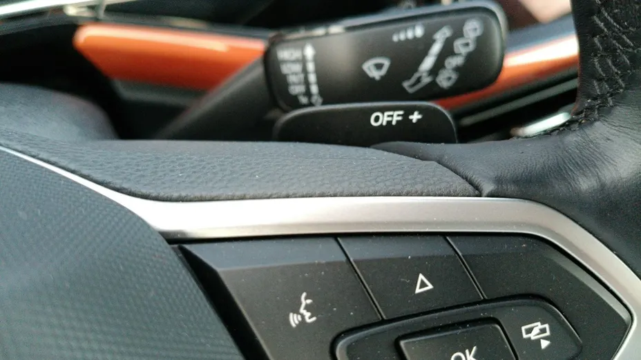 VOLKSWAGEN T-Cross -