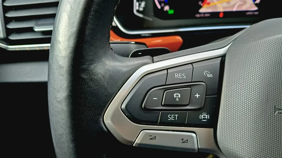 VOLKSWAGEN T-Cross -