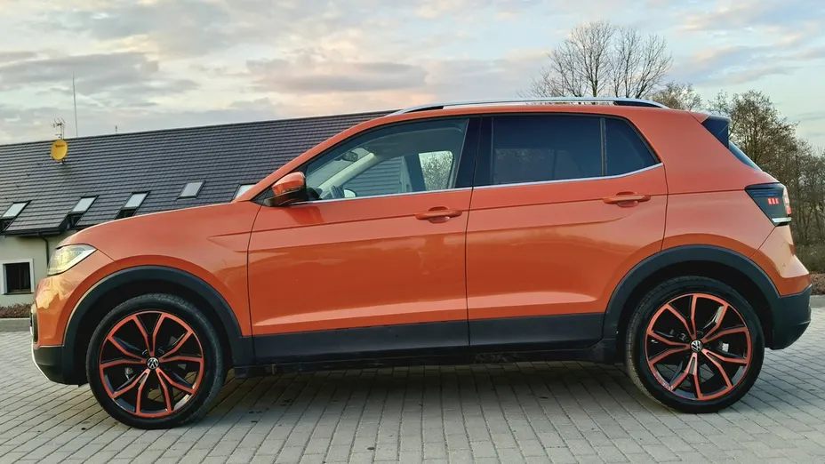 VOLKSWAGEN T-Cross -