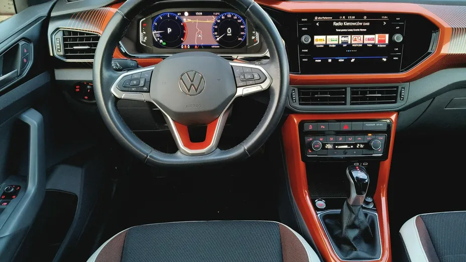 VOLKSWAGEN T-Cross -