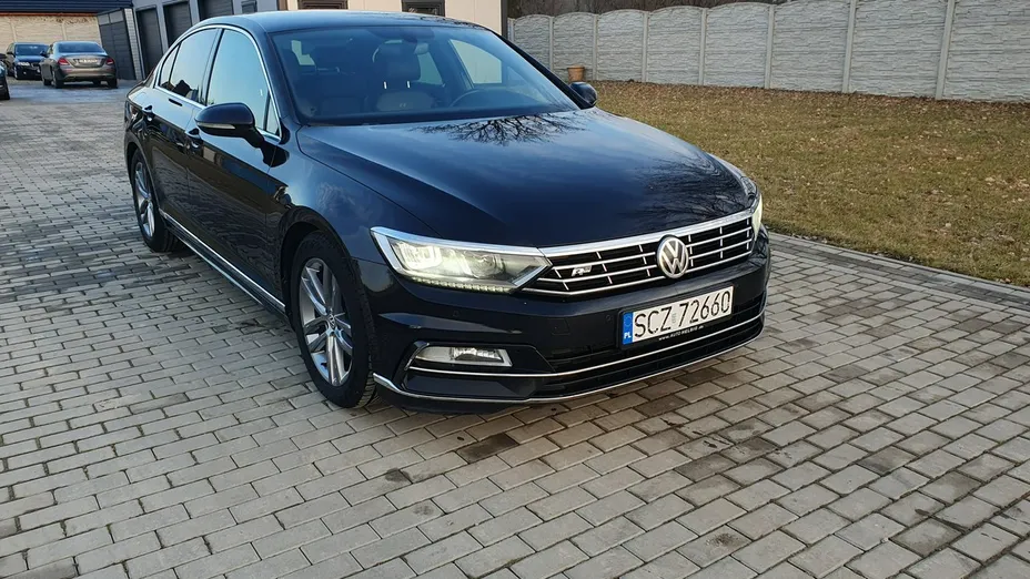 VOLKSWAGEN Passat -