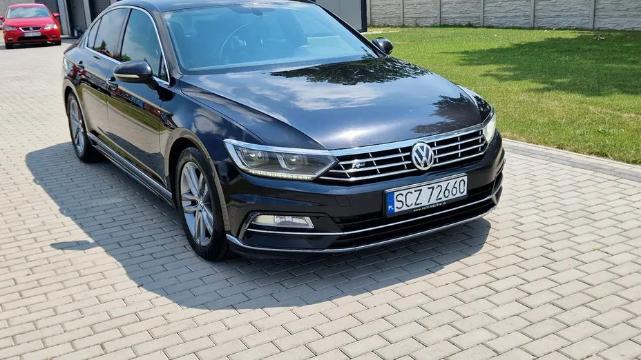 VOLKSWAGEN Passat -