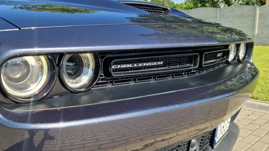 DODGE Challenger -