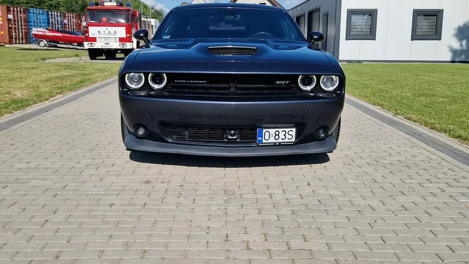 DODGE Challenger -