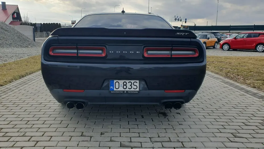 DODGE Challenger -