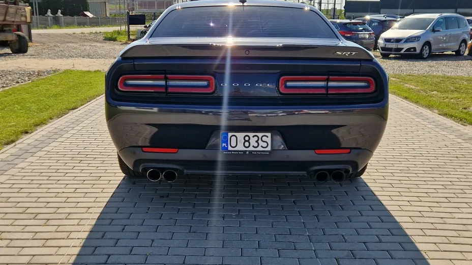 DODGE Challenger -
