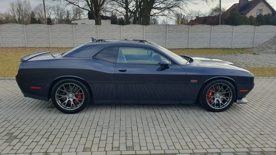 DODGE Challenger -