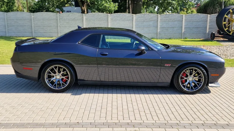 DODGE Challenger -