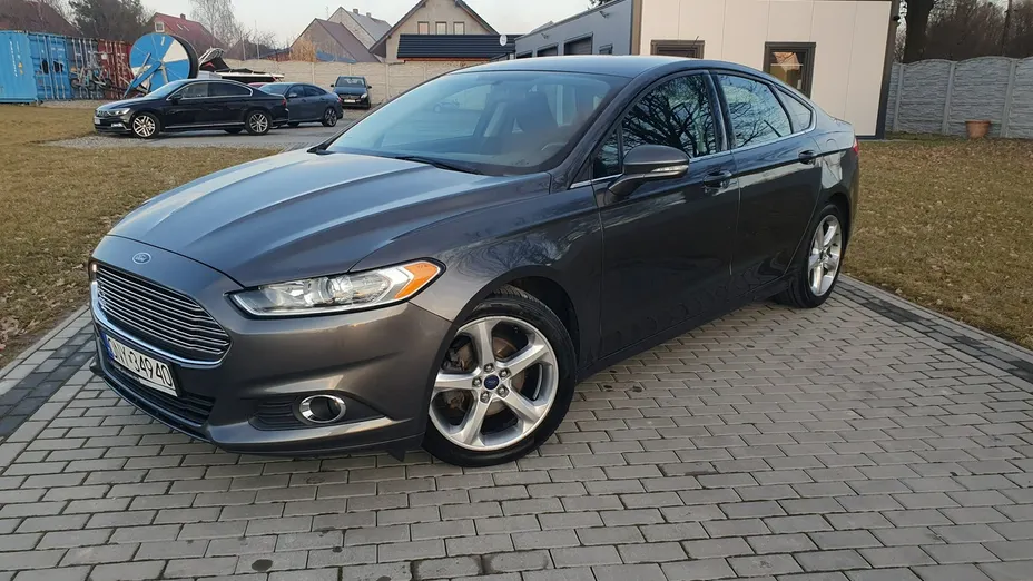FORD Fusion -