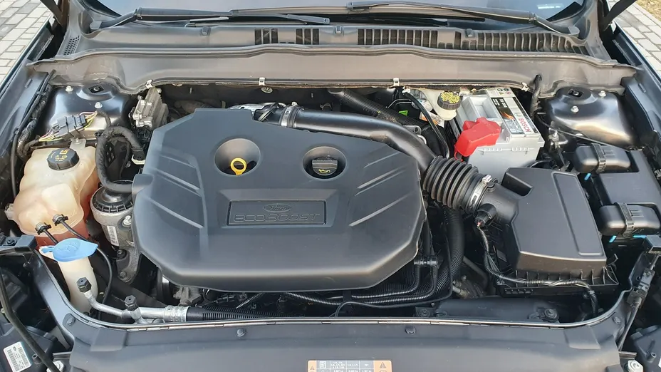 FORD Fusion -