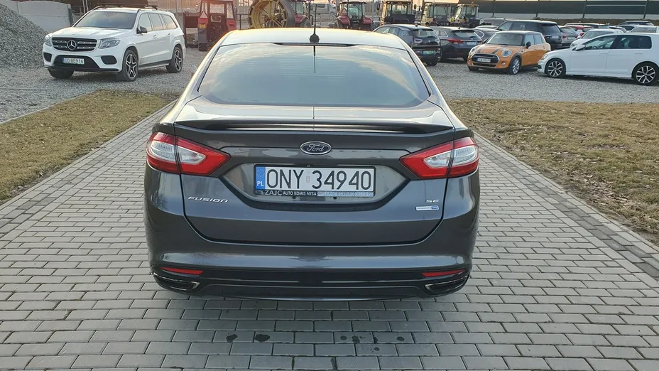 FORD Fusion -