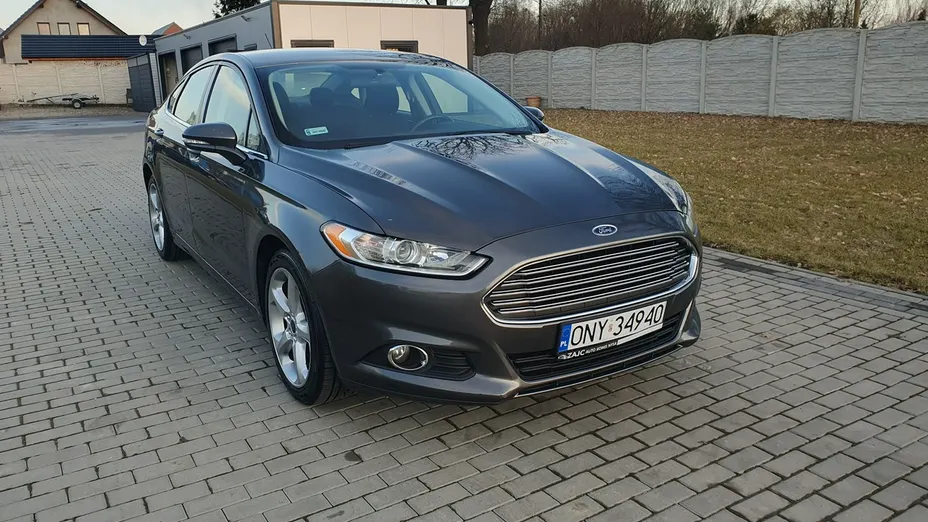 FORD Fusion -