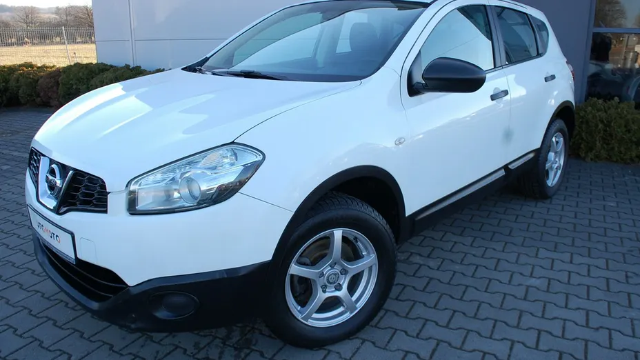 NISSAN Qashqai -